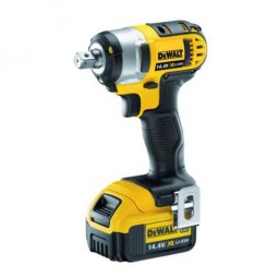 Гайковерт ударный DeWALT DCF830M2